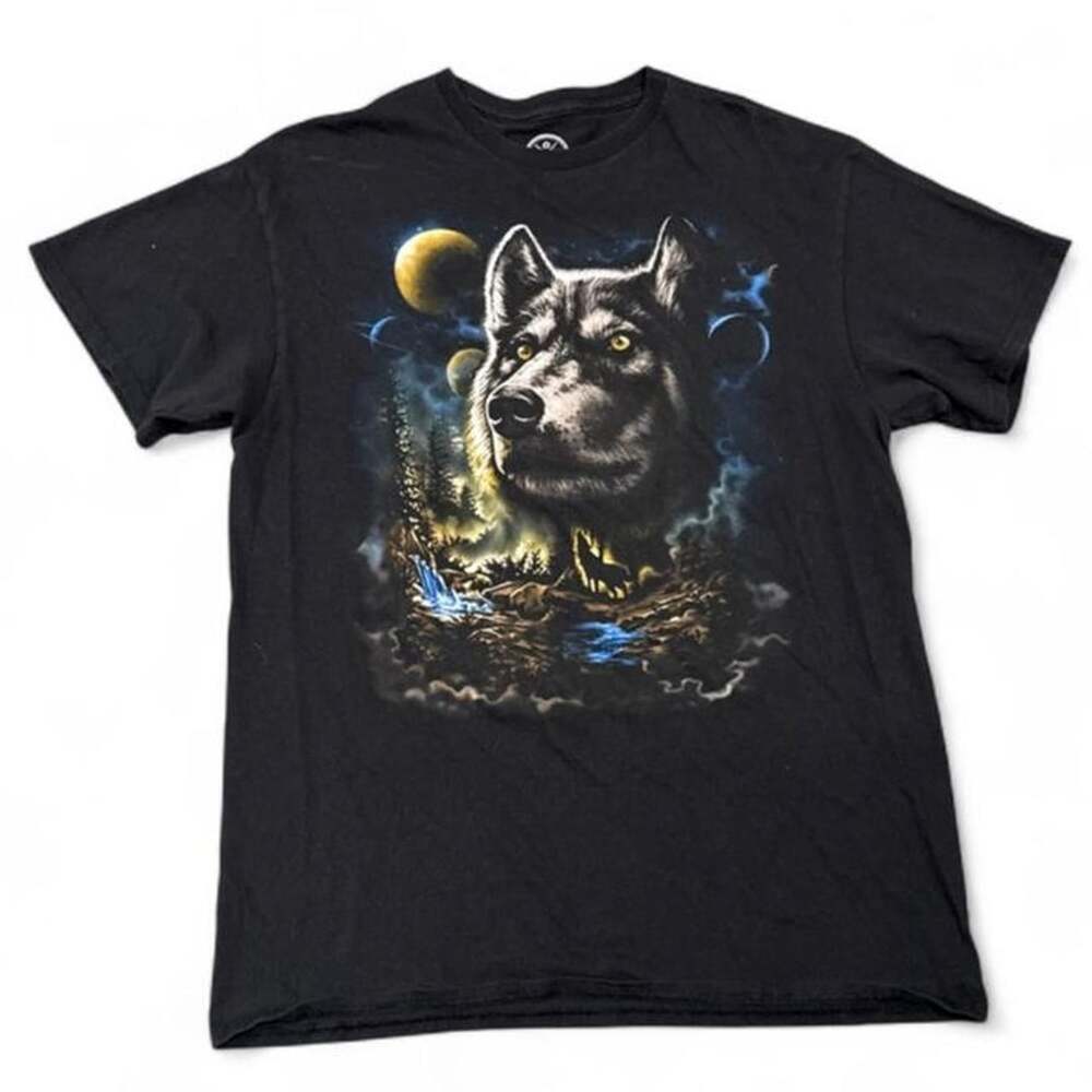 Liquid Blue Cosmic Wolf Graphic T-Shirt Black Men's L